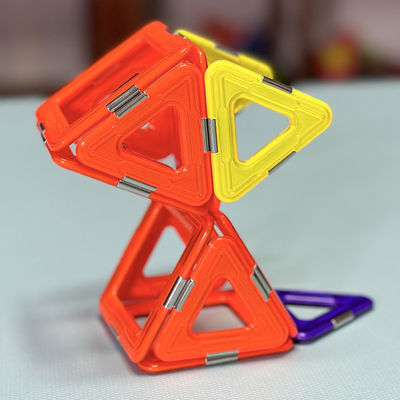 Magnetic Tile Assembly Dengan Bentuk Serbaguna Untuk Hewan Dan Tanaman Sad Little Dog